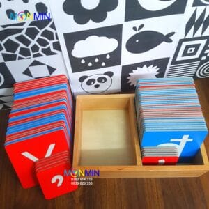 Chữ cát nhám - Giáo cụ ngôn ngữ Montessori